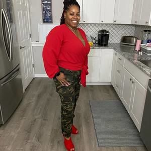 Meet your Posher, Latoya